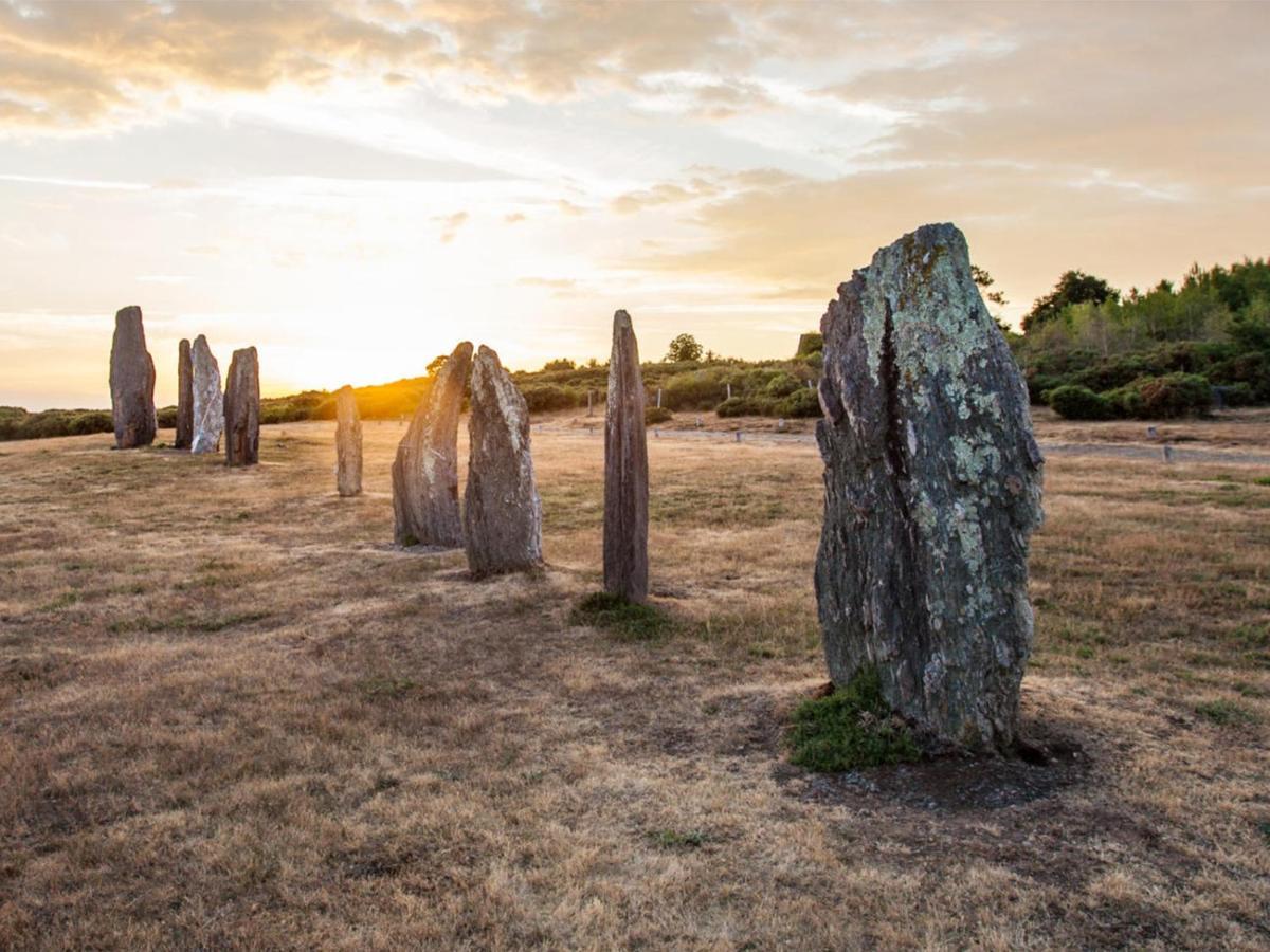Moulin Menhirs & Zone Naturelle Protegee Saint-Just  エクステリア 写真